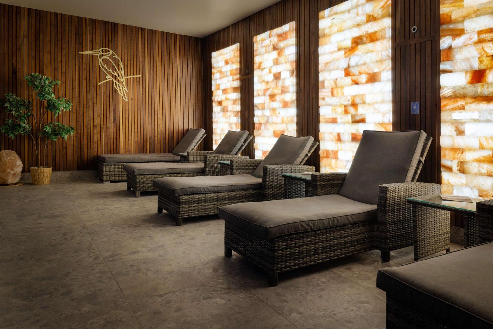 Hotel Doubletree By Hilton Belfast 4*