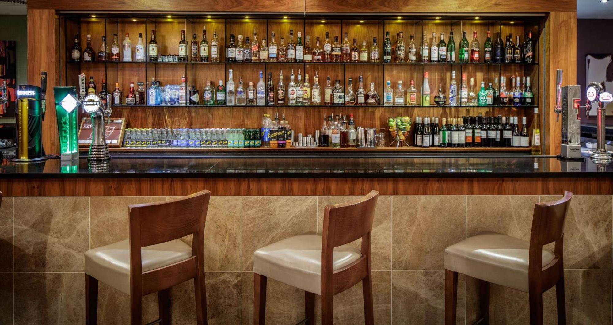 Doubletree By Hilton Belfast Hotel 4*
