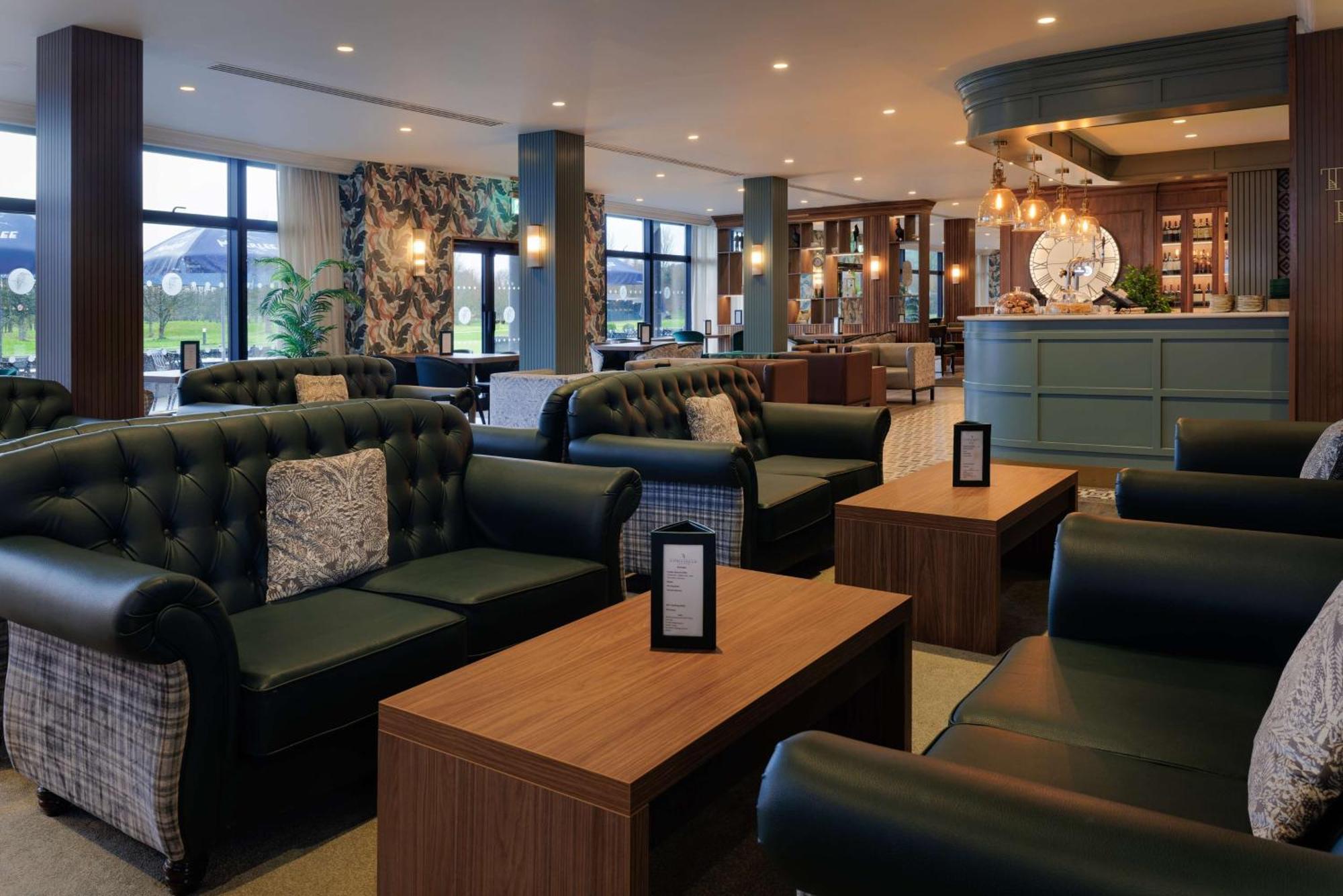 Doubletree By Hilton Belfast Hotel 4*
