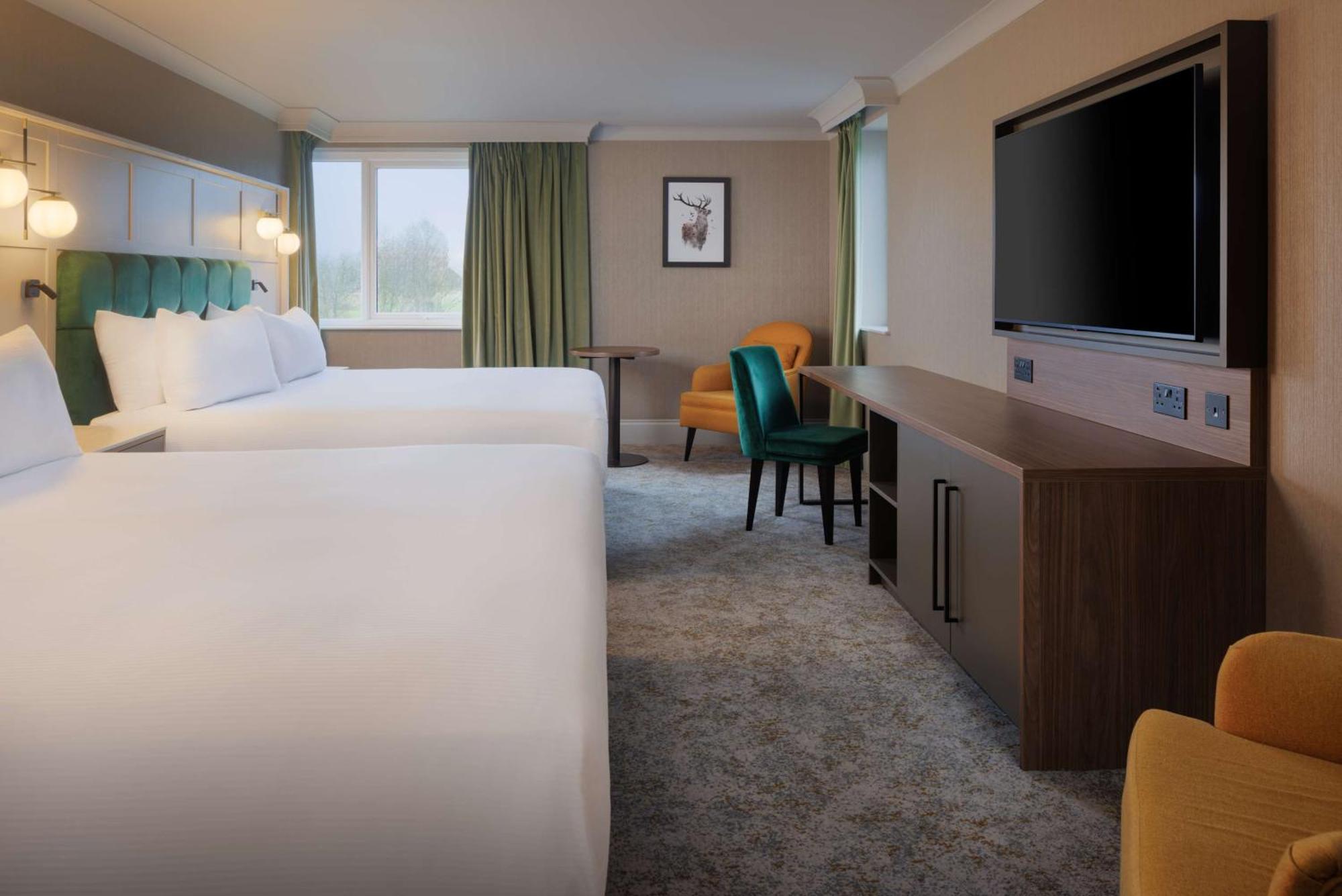 Hotel Doubletree By Hilton Belfast 4*