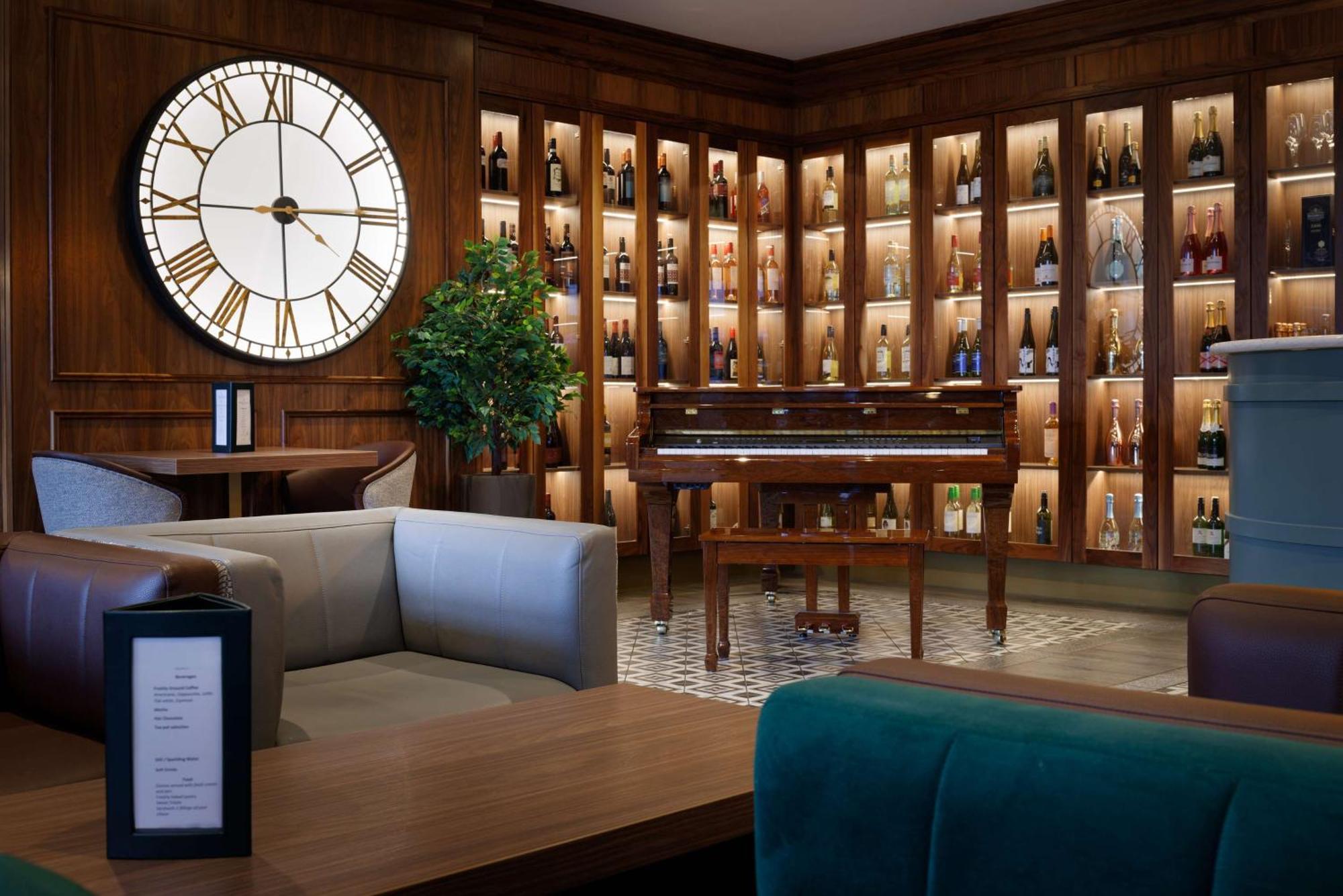 Doubletree By Hilton Belfast 4*
